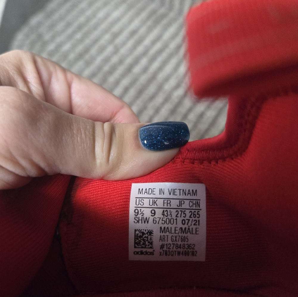 MENS ADIDAS Sneakers - Picture 6 of 6